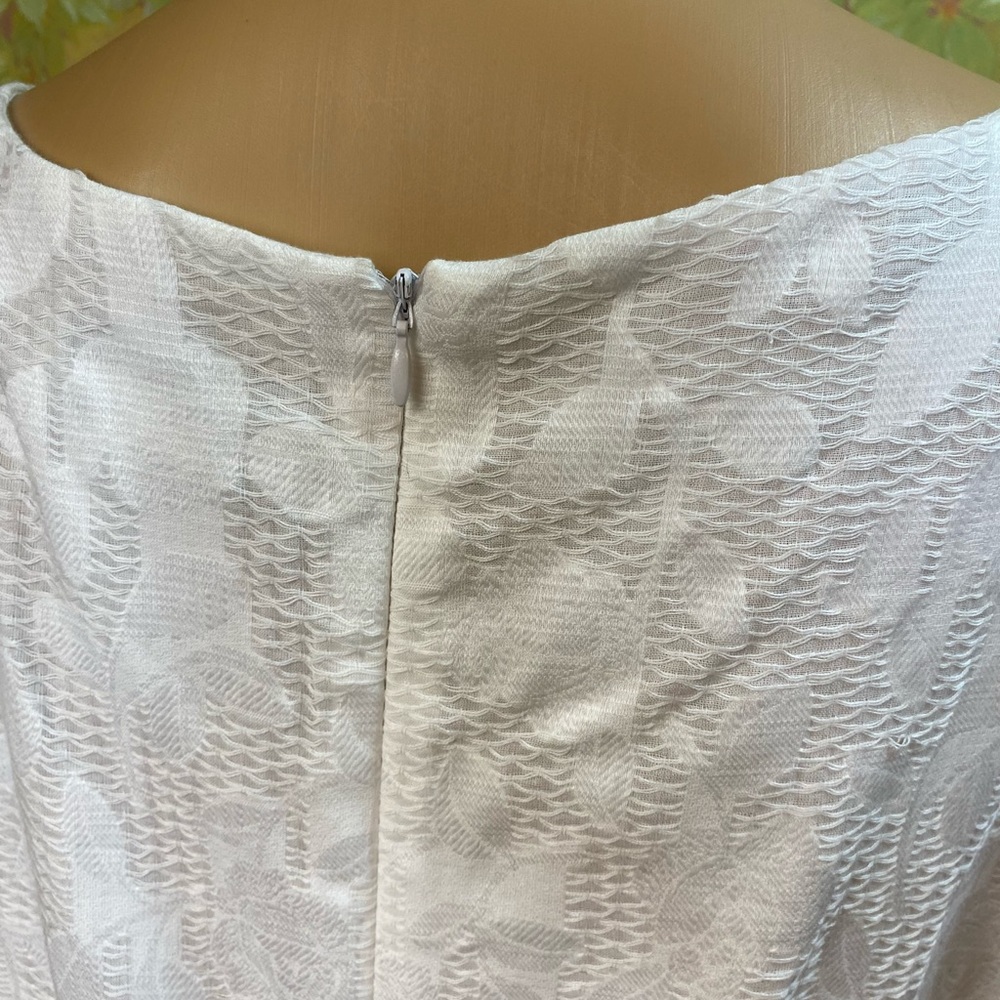 Danny & Nicole Textured Cotton Dress - Picture 6 of 12